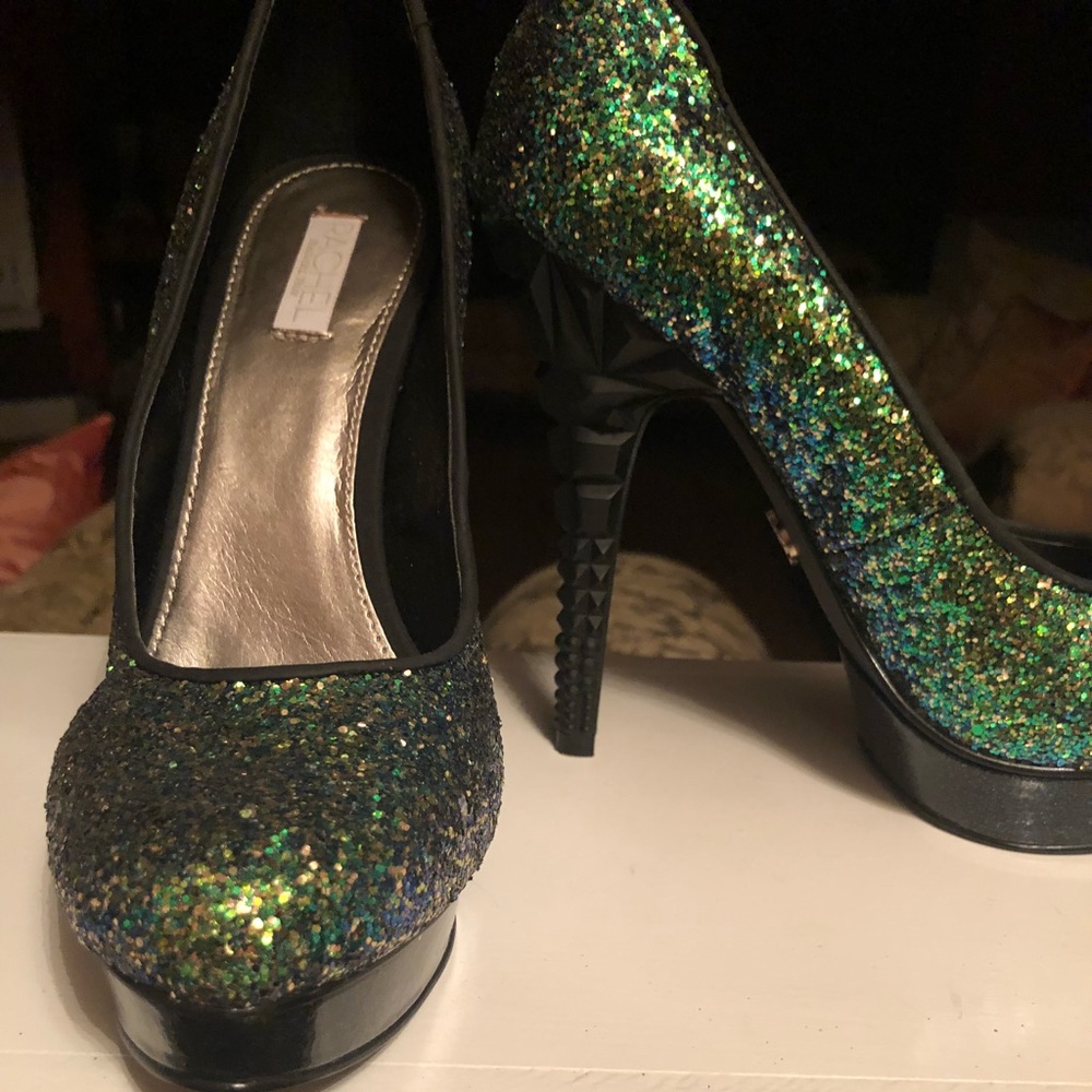 Sequin Green Pump